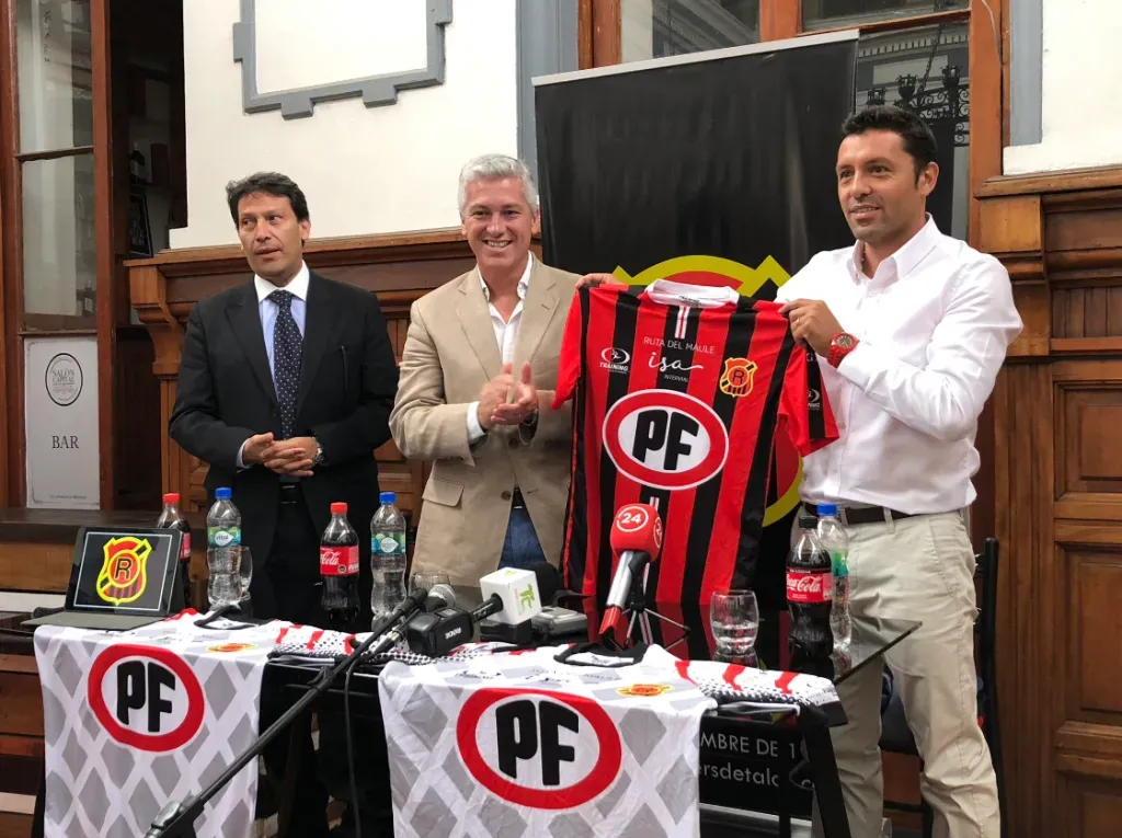 Boris González cuando fue nombrado Gerente General de Rangers. (Foto: Rangers de Talca).