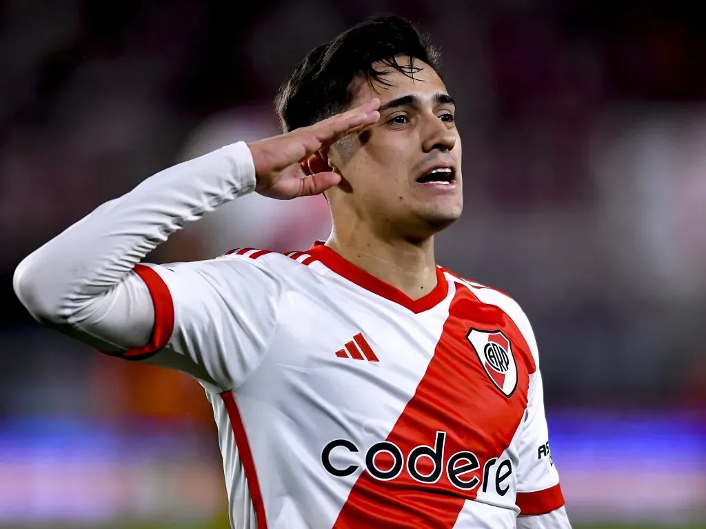 Pablo Solari festeja un gol con la camiseta de River Plate. (Marcelo Endelli/Getty Images).