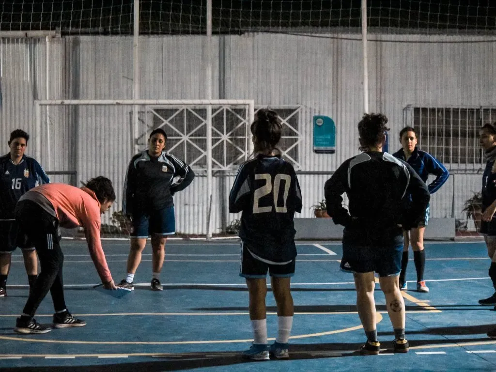 La Selección Femenina de Futsal para sordos sueña con el Mundial de Brasil. Foto: Lucila Guede/Prensa Las Castoras