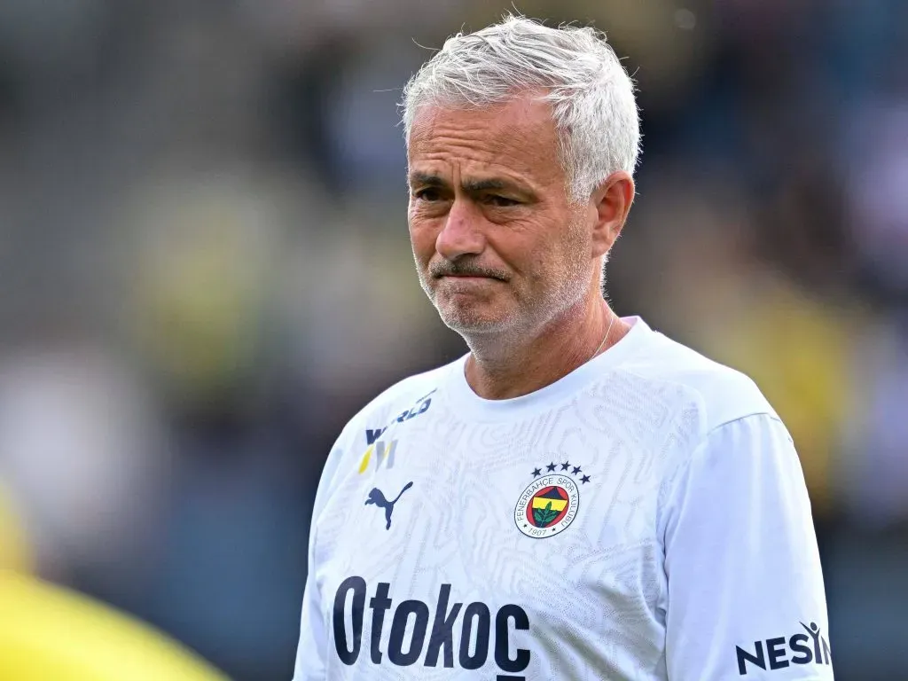 Mourinho ya intenta dejar su sello en la Super Lig turca. IMAGO