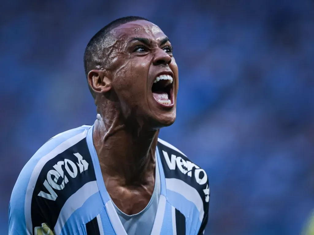 Bruno Alves, jogador do Grêmio, comemora seu gol durante partida contra o Ypiranga no estádio Arena do Grêmio pelo campeonato Gaúcho 2023. Foto: Maxi Franzoi/AGIF