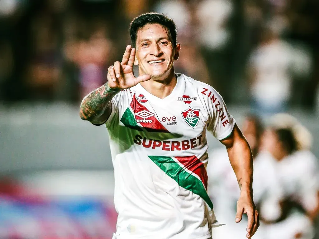 Cano jogador do Fluminense comemora seu gol durante partida contra o Caxias no estadio Centenario pelo campeonato Copa Do Brasil 2025. Foto: Giancarlo Santorum/AGIF