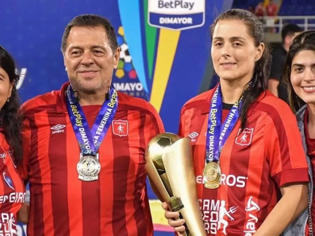 Tulio Gómez y su hija Marcela. Foto: América de Cali.