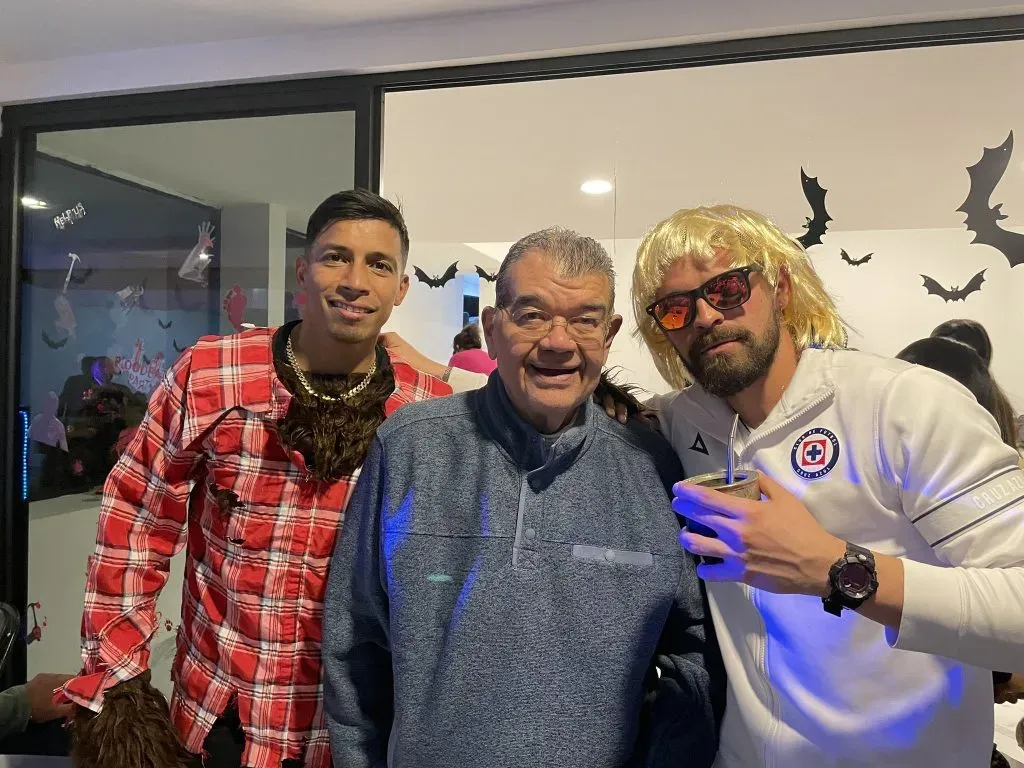 La fiesta de Halloween de Cruz Azul. (@emilio_alonso69)