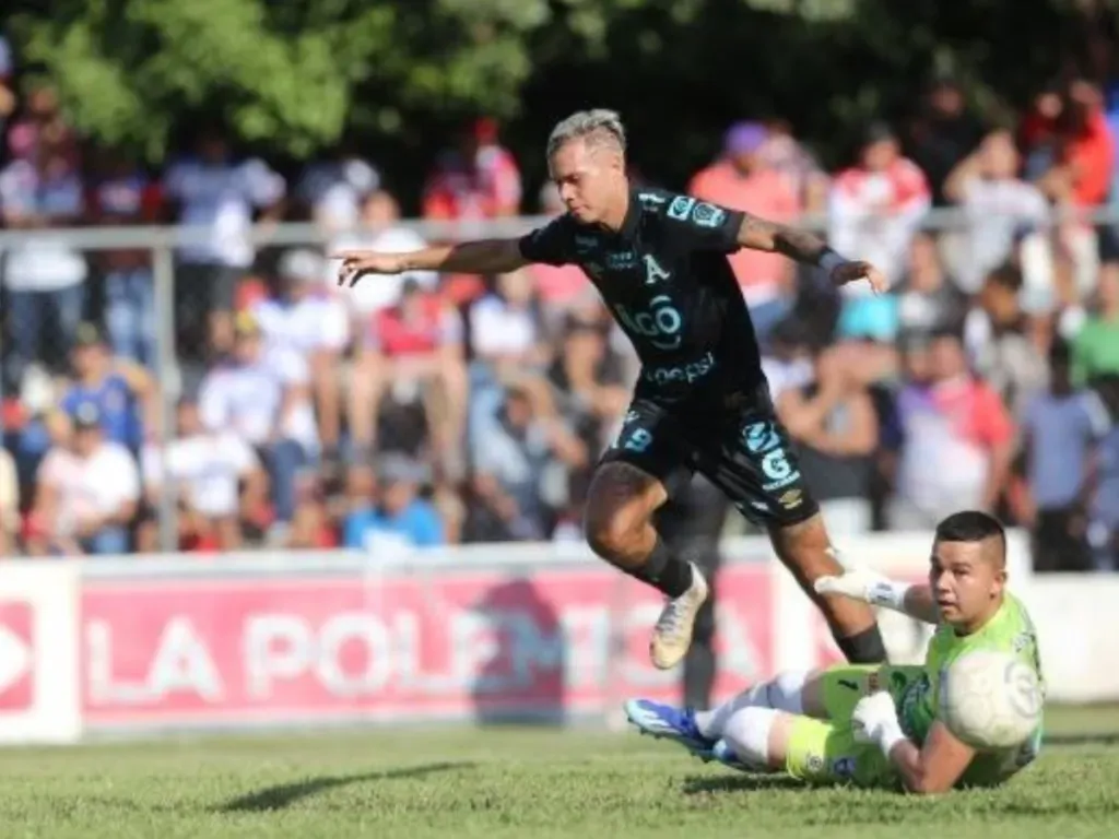 Alianza vs. Firpo – Primera División de El Salvador