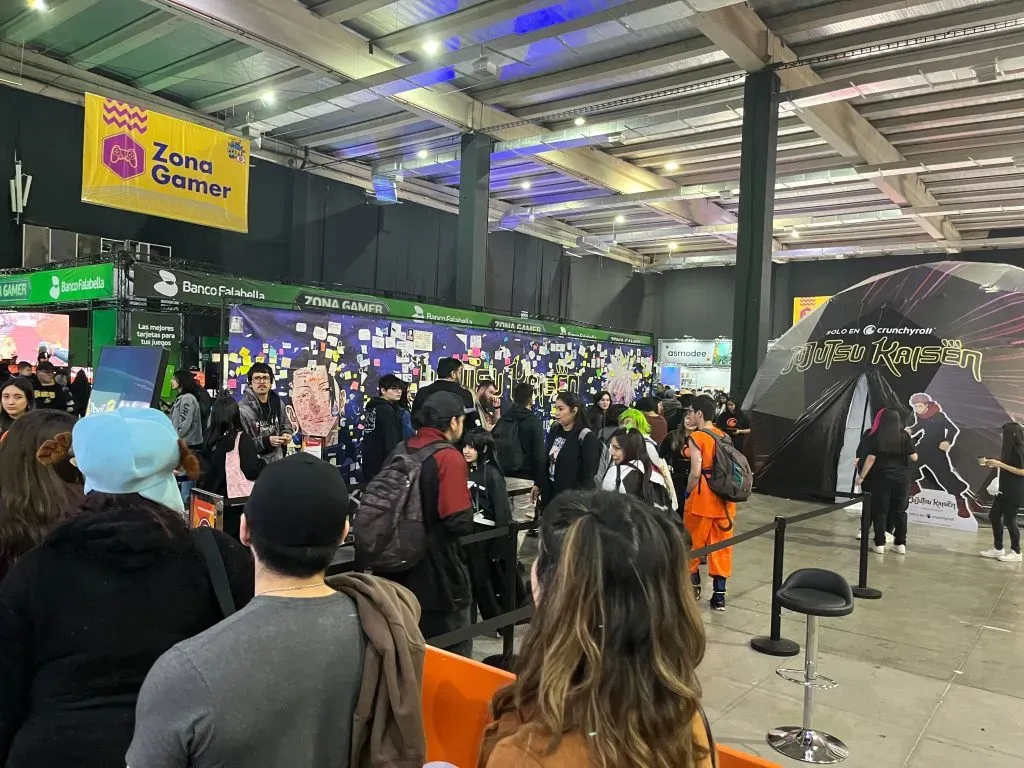 Más de 25 mil personas se hicieron presentes en el primer día de Comic Con Chile 2023. (Foto: Milan Vrsalovic – RedGol)