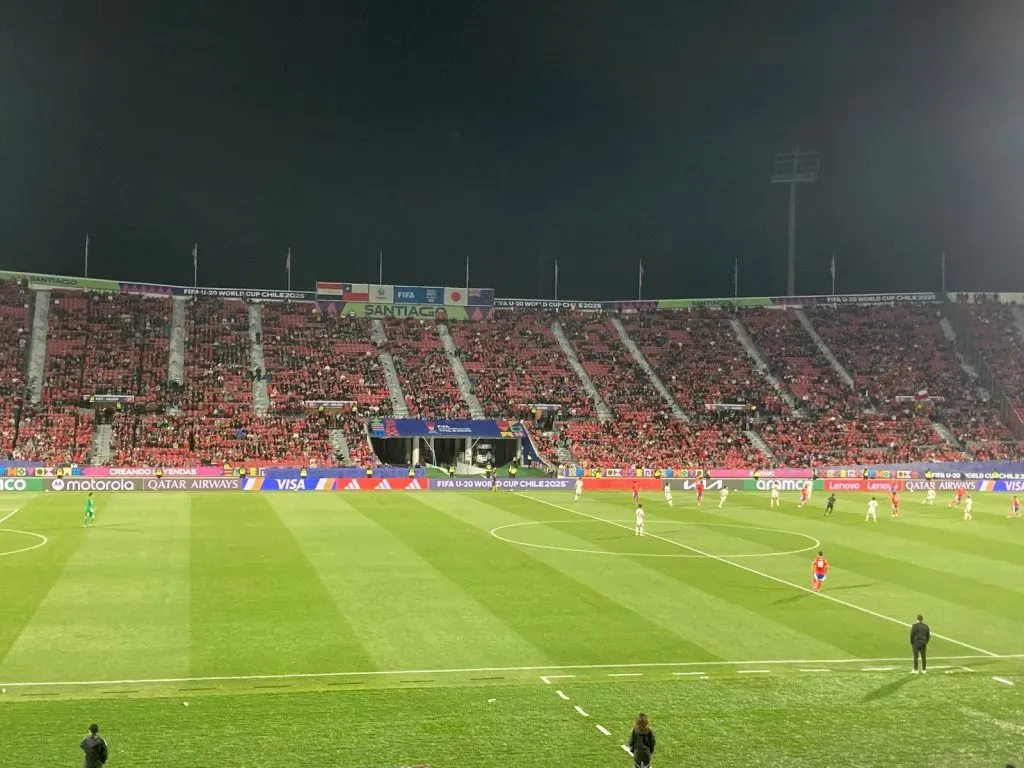 La imagen de un Nacional con mucha gente que se fue tras el 2-0 de Japón