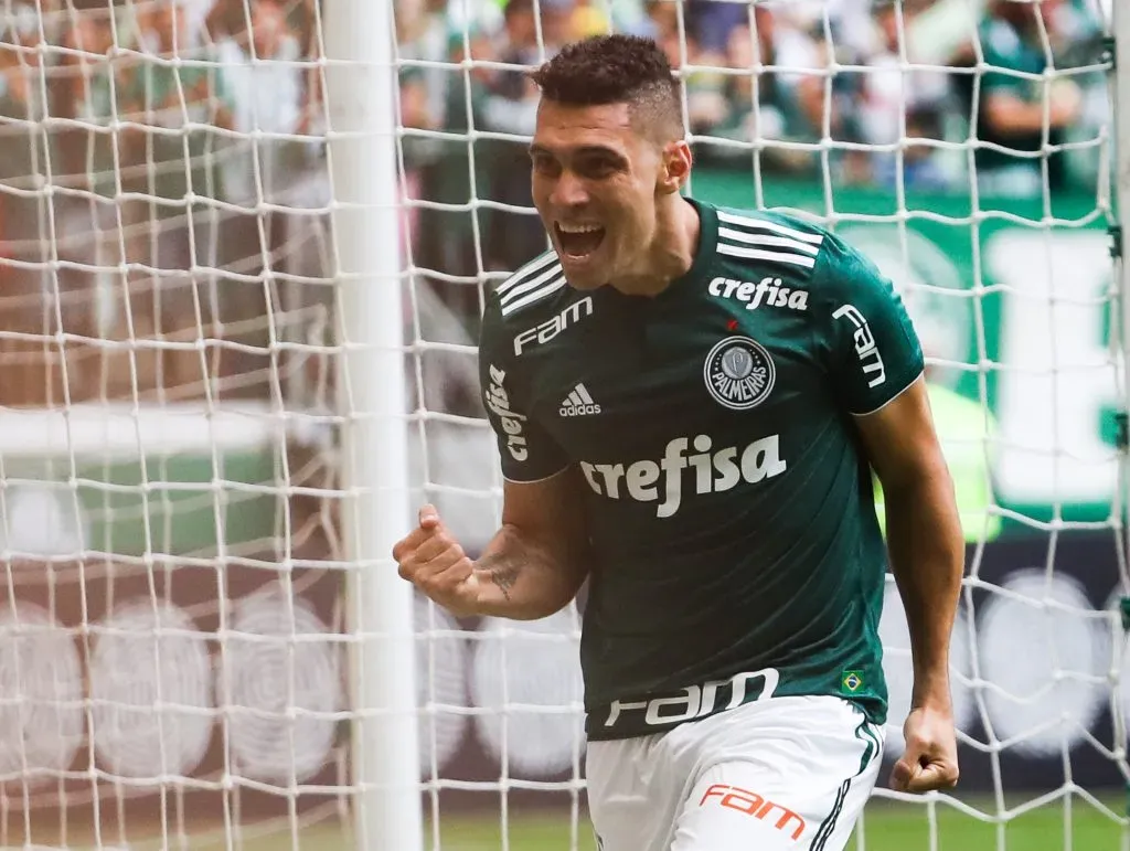 Moisés celebrando gol. (Photo by Alexandre Schneider/Getty Images)