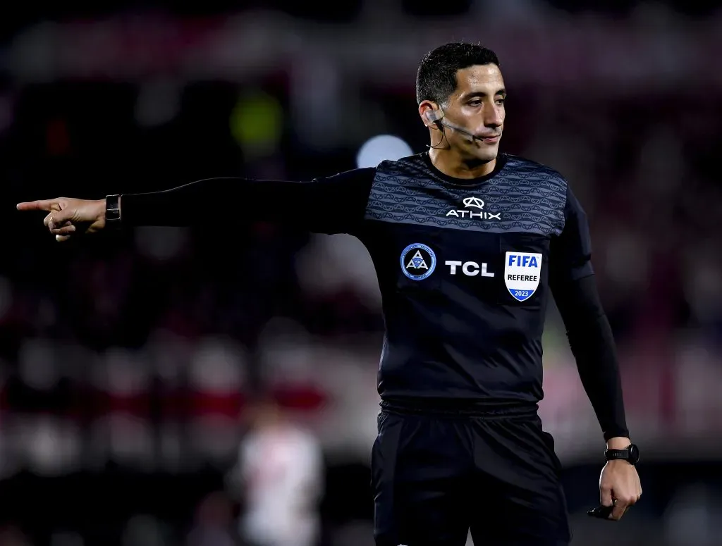 Yael Falcón, el árbitro para Colo Colo vs Alianza Lima. (Foto: Getty Images)