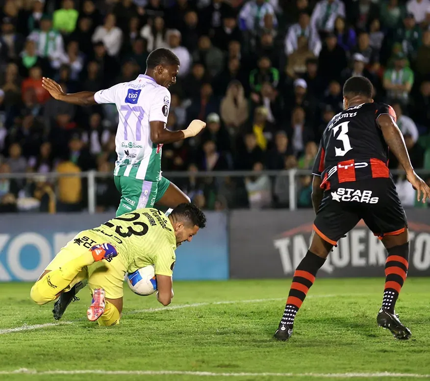 Antigua GFC quedó eliminado ante Alajuelense.