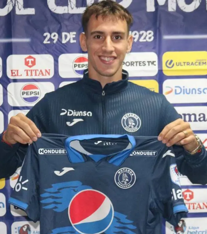 Rodrigo Auzmendi, jugador de Motagua.