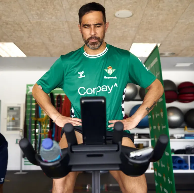 Bravo ya entrena en la pretemporada del Betis.