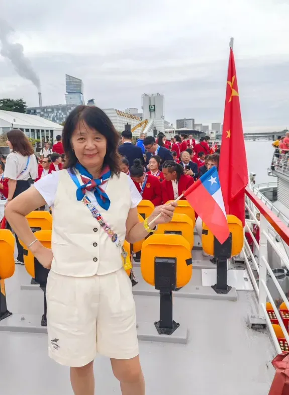 Tania Zeng disfrutó con la delegación de Chile y China en París 2024. Foto: Instagram.
