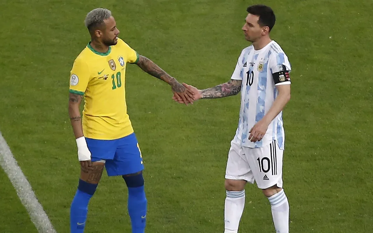 Neymar Júnior y Lionel Messi en el Brasil vs. Argentina de la Copa América del 2021. Getty Images.