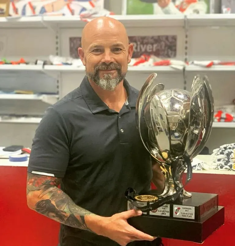 Adrián Varela. Ante todo, de River.