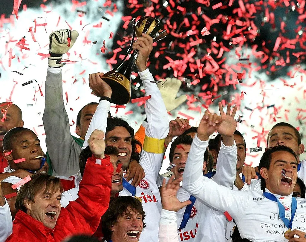 Fernandão foi um dos destaques do Internacional tanto no título da Libertadores e também do Mundial de Clubes  by Koichi Kamoshida/Getty Images)