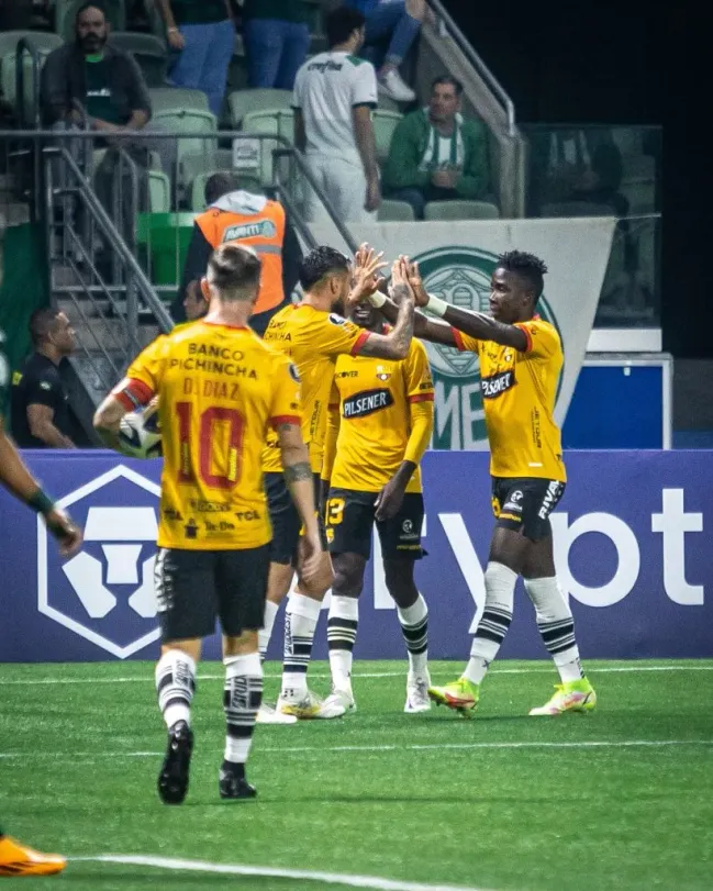 Francisco Fydriszewski jugando en Barcelona (Foto: Twitter).