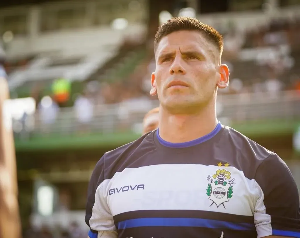 Guillermo Enrique jugando en Argentina. (Foto: Gimnasia y Esgrima La Plata).