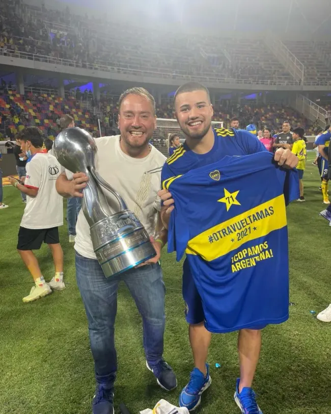 Alejandro y Marcelo Weigandt celebran un título de Boca Juniors. (Captura Instagram)