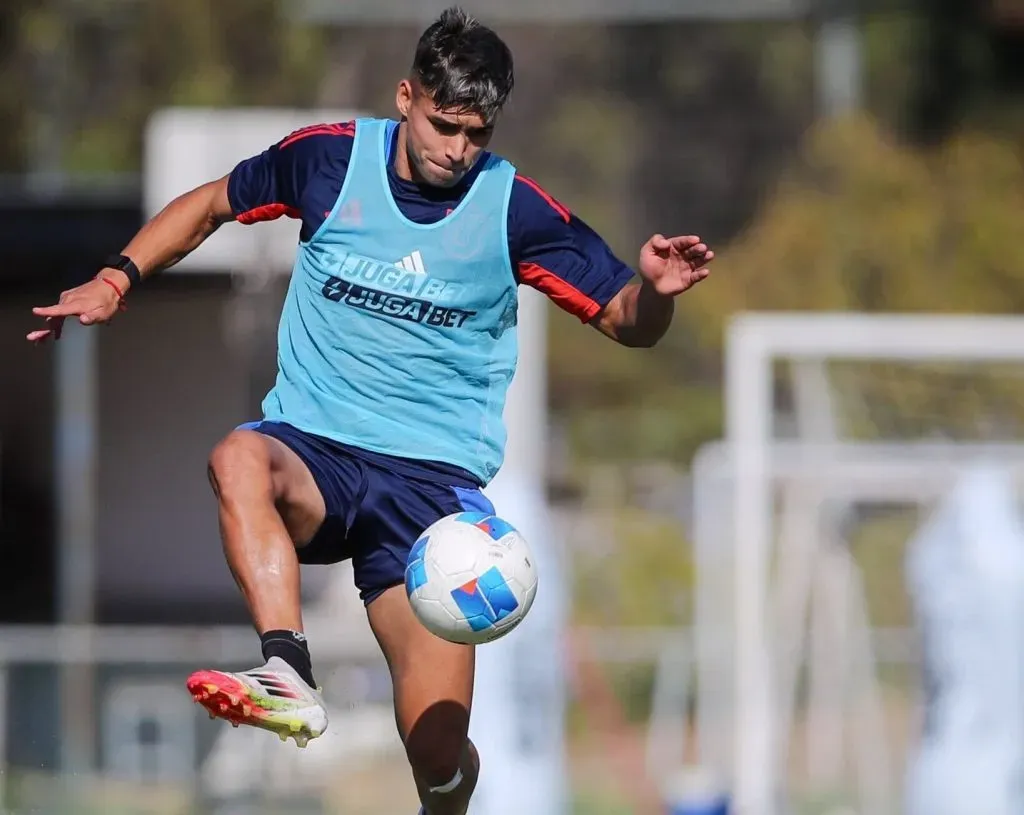 La U entrenará el sábado en el CDA y comenzará su largo viaje. Foto: U de Chile.
