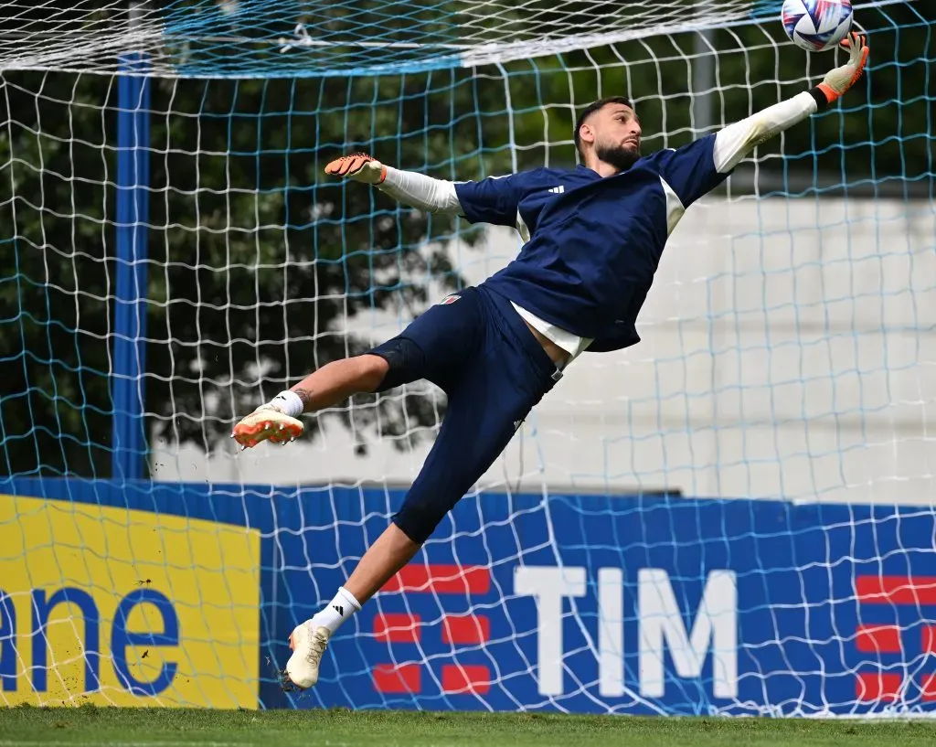 Donnarumma terminó en estado de shock tras el ataque sufrido en su hogar (Getty)