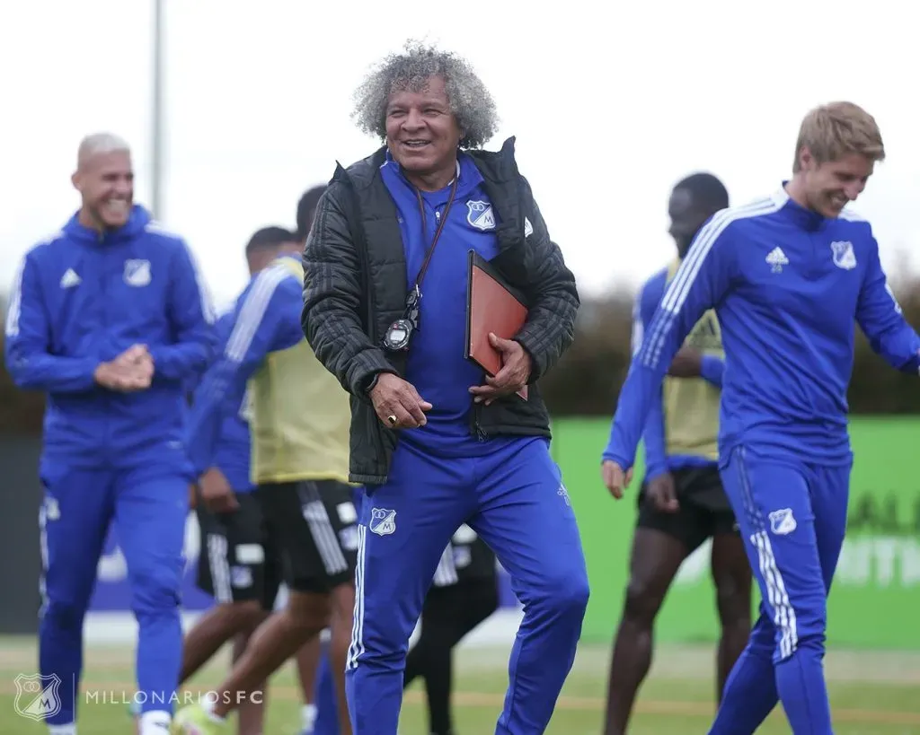 Alberto Gamero en el entrenamiento: Foto: Millonarios.