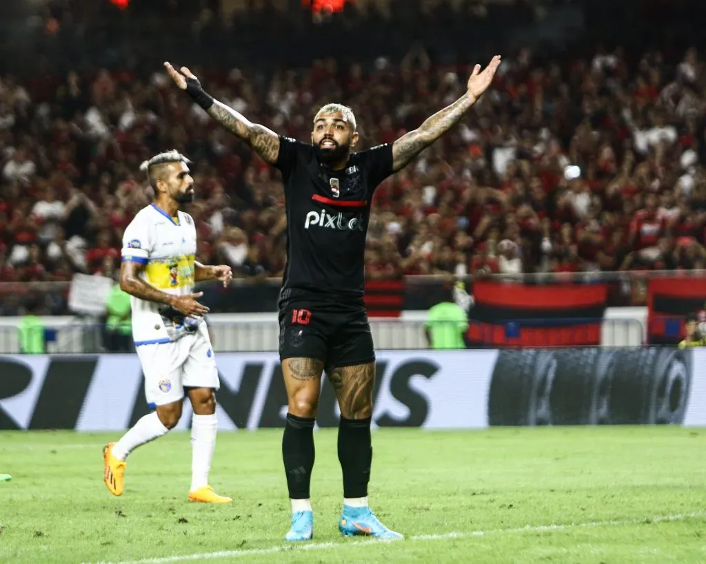 Gabigol em ação pelo Flamengo. Foto: Marcos Junior/AGIF