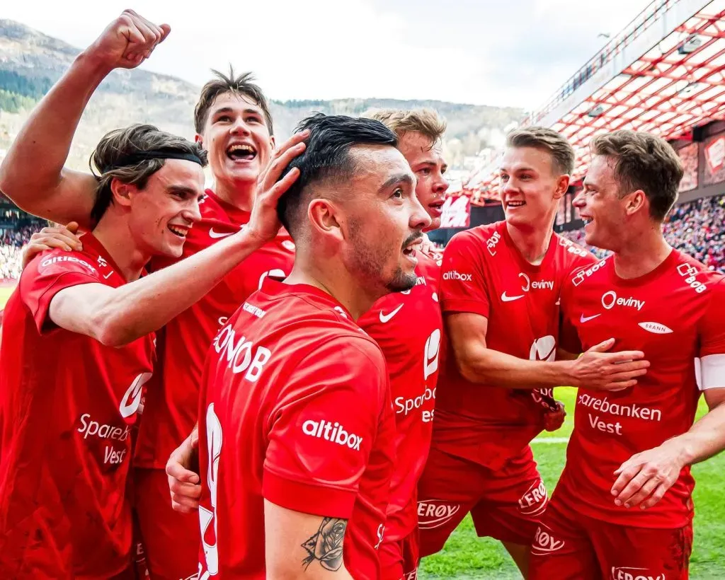 Niklas Castro nuevamente lideró el triunfo del SK Brann pero Ricardo Gareca sigue sin considerarlo. Foto: SK Brann.