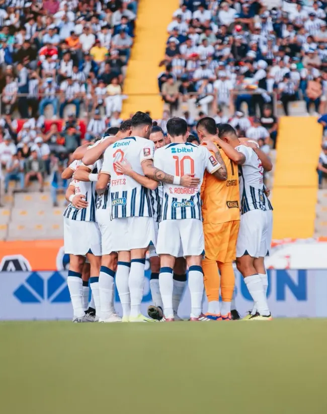 Alianza Lima jugando contra César Vallejo. (Foto: Alianza Lima).
