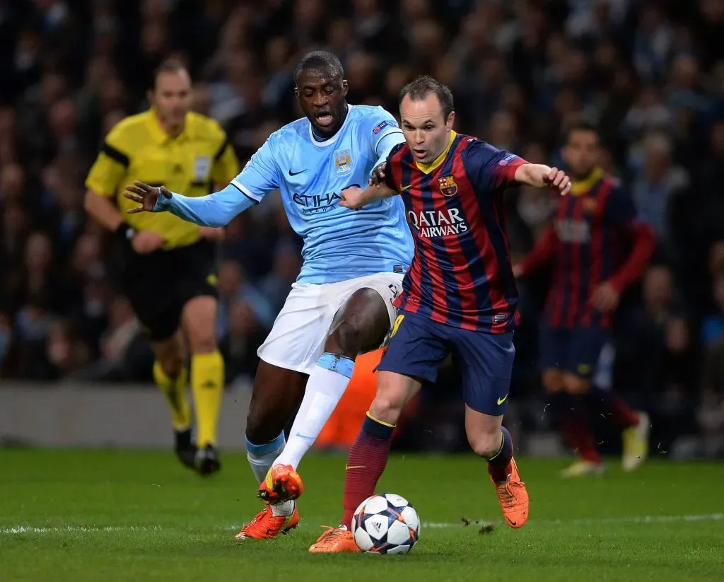 Yaya Touré compartió equipo con Iniesta… Y luego le tocó enfrentarlo. IMAGO