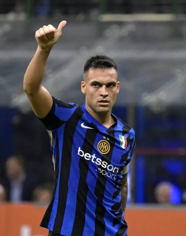 Lautaro Martínez é alvo do Manchester City para a posição de Haaland, segundo portal. | FOTO: IMAGO / Italy Photo Press