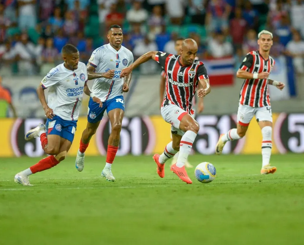 Lucas Moura também foi um dos destaques da partida, válida pelo Brasileirão Betano. Foto: Jhony Pinho/AGIF