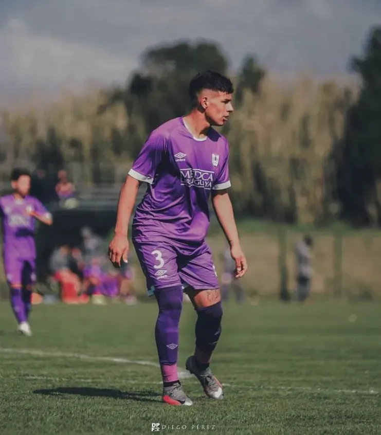 Alan Saldivia en Defensor Sporting de Uruguay.