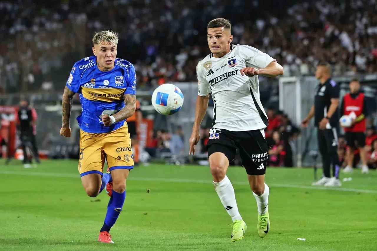 Lucas Soto regresa a Colo Colo para competir con Matías Fernández Cordero (Photosport)