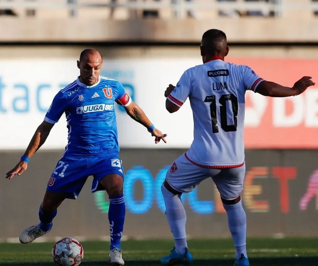 Marcelo Díaz lidera el plantel de la U en el Superclásico. Foto: U. de Chile