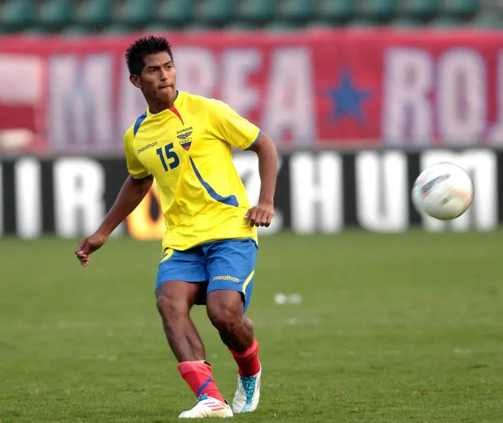 David Quiroz en un partido con Ecuador. (Foto: Imago)