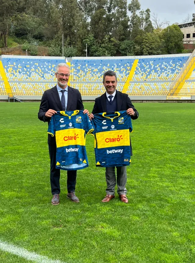 Miguel Torrecilla (izquierda) y Cristian Castro, los nuevos presidentes de Everton de Viña del Mar. (Foto: Diego Peralta/ Golazo de Radio Valparaíso).