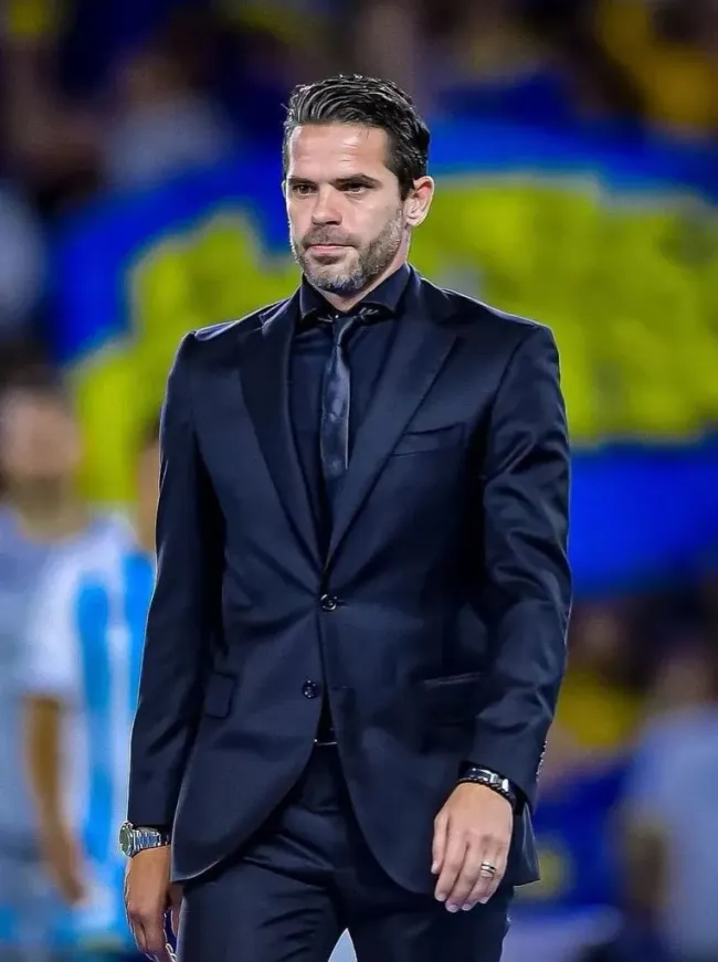 Fernando Gago dirigendo Boca Juniors. (Foto: Twitter).