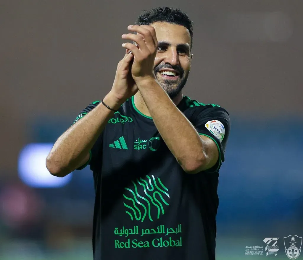 Riyad Mahrez dejó el Manchester City después de ganar la Champions para jugar en el Al Ahli. (Foto: Prensa Al Ahli)