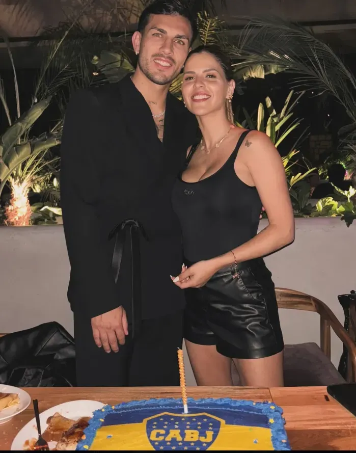 Boca, presente en la torta de cumpleaños de Leandro Paredes. (Instagram)