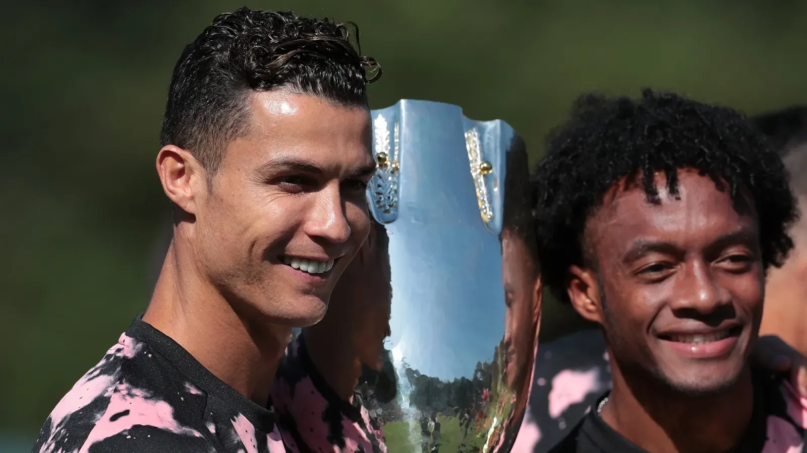 Cuadrado, más que elogioso con la figura de CR7: GETTY
