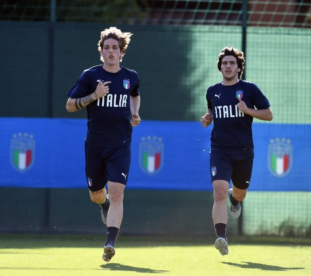 Sandro Tonali y Nicolò Zaniolo con la Selección de Italia Sub-21 (Getty)