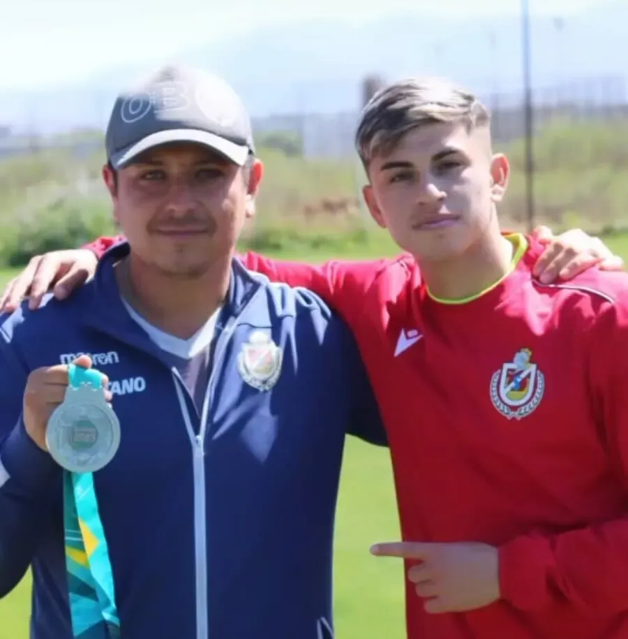 Los funcionarios del club también le dieron la bienvenida. Foto: La Serena.