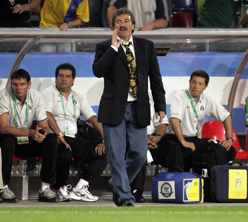 Ricardo La Volpe en su época como entrenador de México (IMAGO)