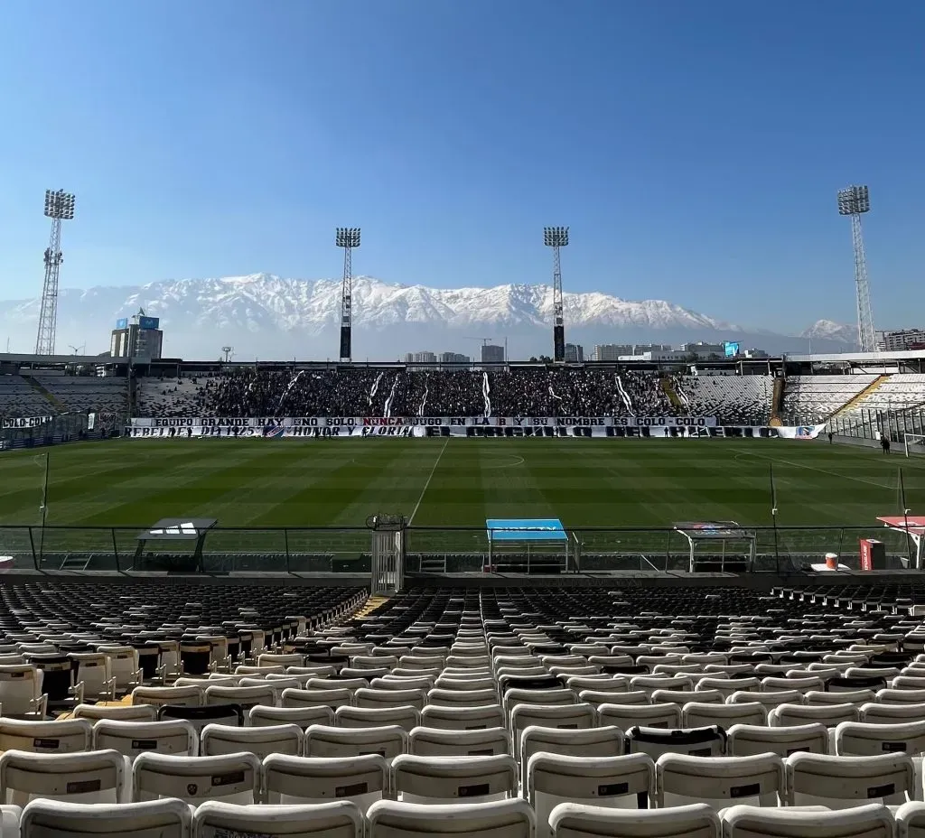 El lienzo de los hinchas de Colo Colo | Diego Machuca/RedGol