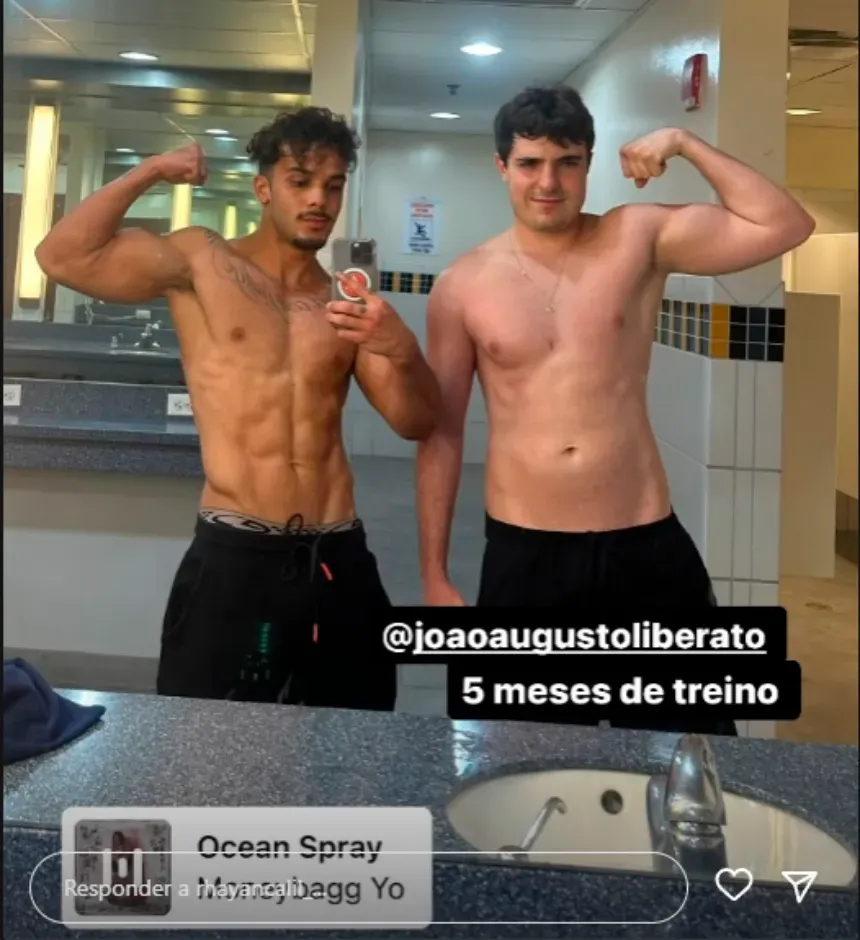 João Augusto ao lado do amigo na academia - Foto: Instagram @rhayancalil_