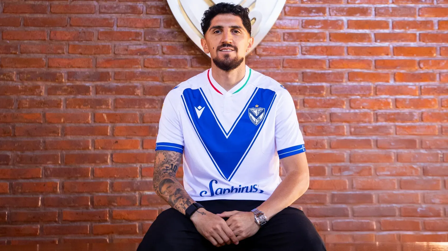 En la UC se interesan en Diego Valdés | Vélez