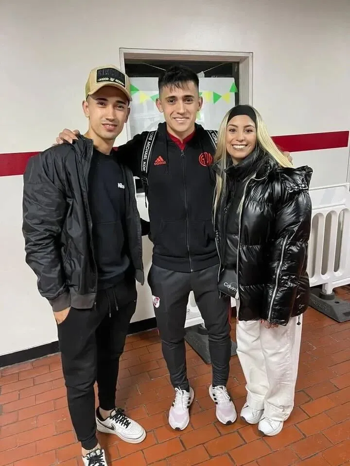 Los hermanos Solari juntos tras un partido de River Plate.