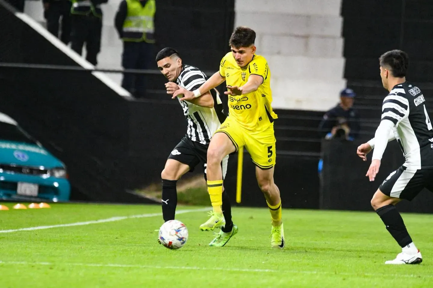 Lucas Romero se acercaba a la U, pero un gigante brasileño entró a pelear por su fichaje. Foto: Recoleta FC.