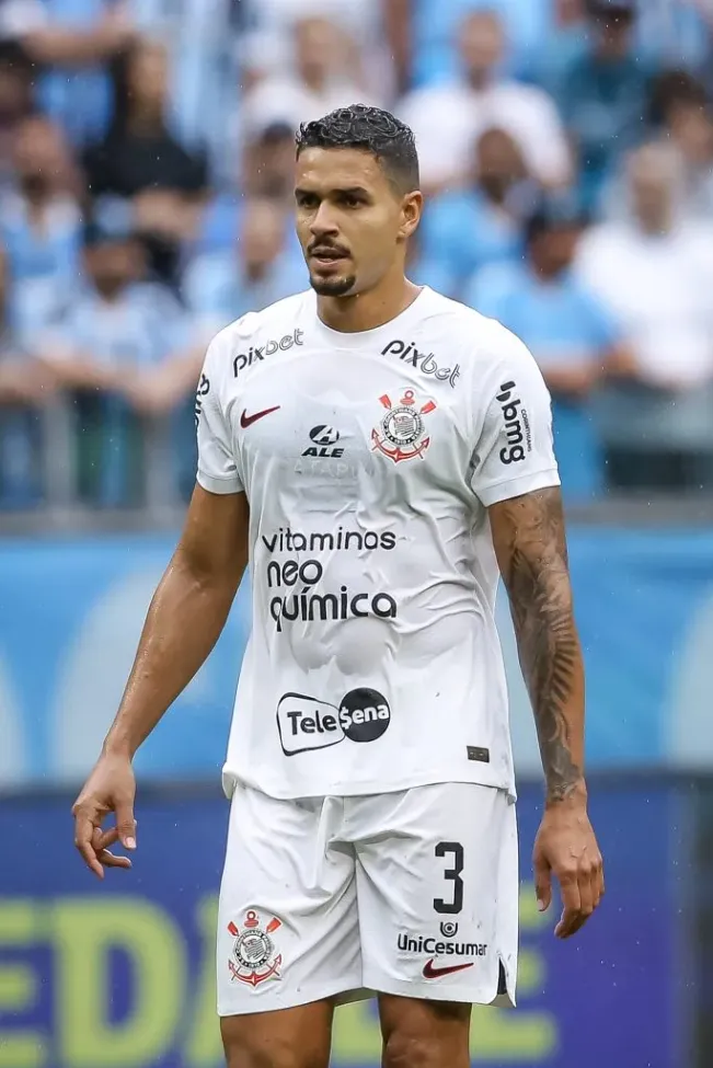 Lucas Veríssimo, zagueiro do Corinthians. (Photo by Pedro H. Tesch/Getty Images)